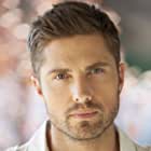 Eric Winter به عنوان Tim Bradford