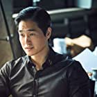 Yoo Ji-tae به عنوان The Professor