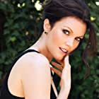 Bellamy Young به عنوان Martha Kent