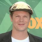 Luke Ford به عنوان Alex O'Connell