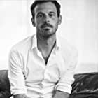 Scoot McNairy به عنوان Brown