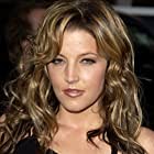 Lisa Marie Presley به عنوان Self - Former Wife of Michael