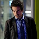 Santiago Cabrera به عنوان Santos