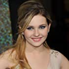 Abigail Breslin به عنوان Allison