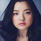 Elizabeth Yu به عنوان Mary Atherton-Yoo