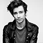 Devon Bostick به عنوان Joaquin