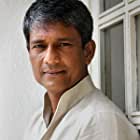 Adil Hussain به عنوان Guest Appearance