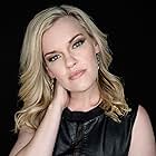 Kari Wahlgren به عنوان Ma Kent