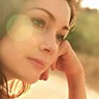 Anna Skellern به عنوان Fiona (Secretary)