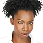 Adepero Oduye به عنوان Sarah Wilson