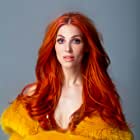 Bonnie McKee به عنوان Lizzy