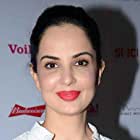 Rukhsar Rehman به عنوان Dr. Tanya