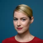 Laura Ramsey به عنوان Betty