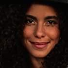 Parisa Fitz-Henley به عنوان Julia