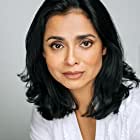 Anjali Jay به عنوان Dr. Lawrence