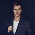 Marcus Johns به عنوان Elijah Whelan