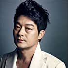 Jo Sung-ha به عنوان Hae Mi Hol [Chief of Hae Tribe]