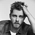 Luke Mitchell به عنوان Eric