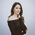 Amanda Crew به عنوان Kikki Jones