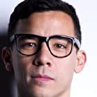 Conrad Ricamora به عنوان Will