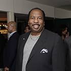 Leslie David Baker به عنوان Stanley Hudson