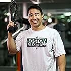 Bryan Doo به عنوان Art's Physiotherapist