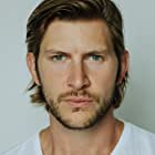 Greyston Holt به عنوان Chris