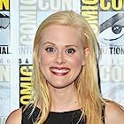 Janet Varney به عنوان Vanessa