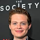 Sean Berdy به عنوان Sam Eliot