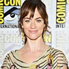 Maggie Siff به عنوان Cheryl