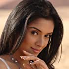 Asin Thottumkal به عنوان Kalpana Shetty