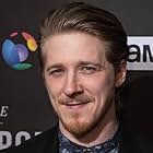 Adam Nagaitis به عنوان Quinn