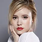 Taylor Spreitler به عنوان Lila