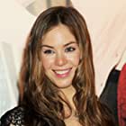 Roxanne McKee به عنوان Queen Alcmene