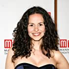 Mandy Gonzalez به عنوان Mrs. Wadsworth