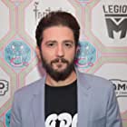 John Magaro به عنوان Tinker