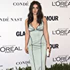 Eve Hewson به عنوان Nennete