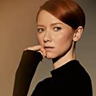 Valorie Curry به عنوان Eve