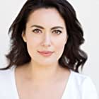 Yasmine Akram به عنوان Nora Garvey