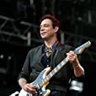 Jamie Hince به عنوان Tuff