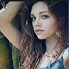 India Eisley به عنوان 