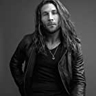 Zach McGowan به عنوان Captain Charles Vane