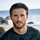 Scott Eastwood به عنوان Dylan 'D' Forrester