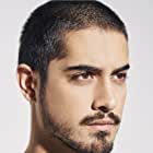 Avan Jogia به عنوان Karim Hassan