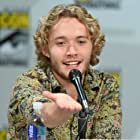 Toby Regbo به عنوان Aethelred