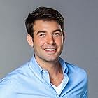 James Wolk به عنوان Coach Tom Bolles