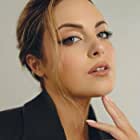 Elizabeth Gillies به عنوان Kelsey