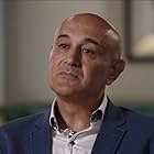 Jim Al-Khalili به عنوان Self - Prof. of Quantum Physics, University of Surrey