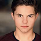 Zach Callison به عنوان Billy Batson