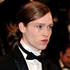 Caleb Landry Jones به عنوان Cassidy